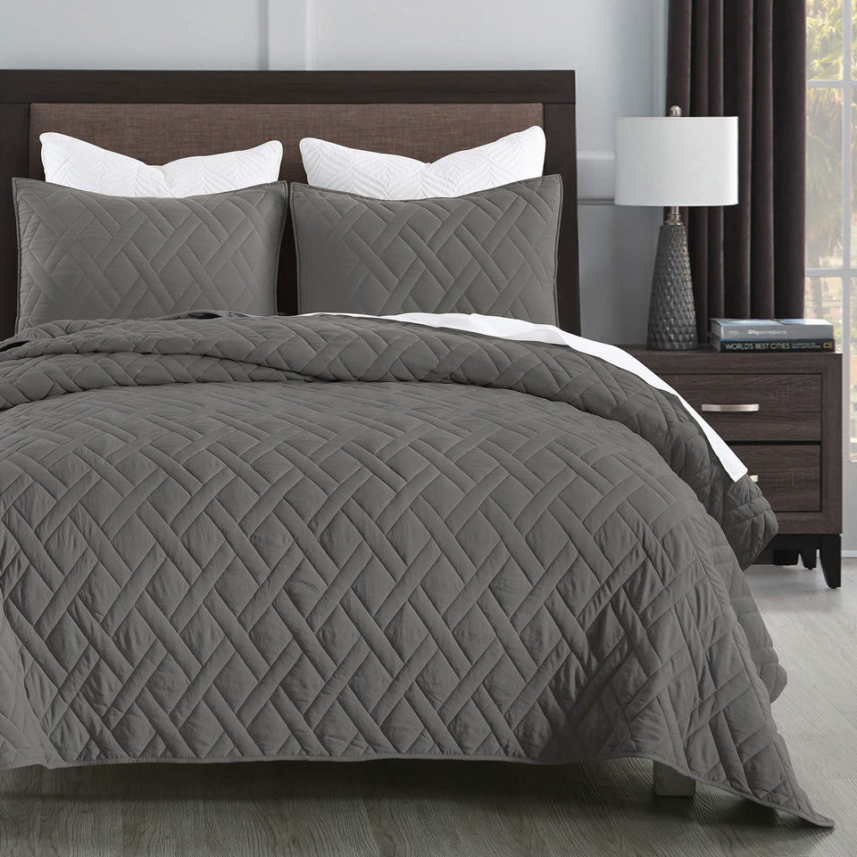 HORIMOTE HOME quilt set queen grey 90x96 for cozy all-season warmth.