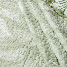 Horimote Home quilt features soft microfiber cover for gentle, breathable comfort