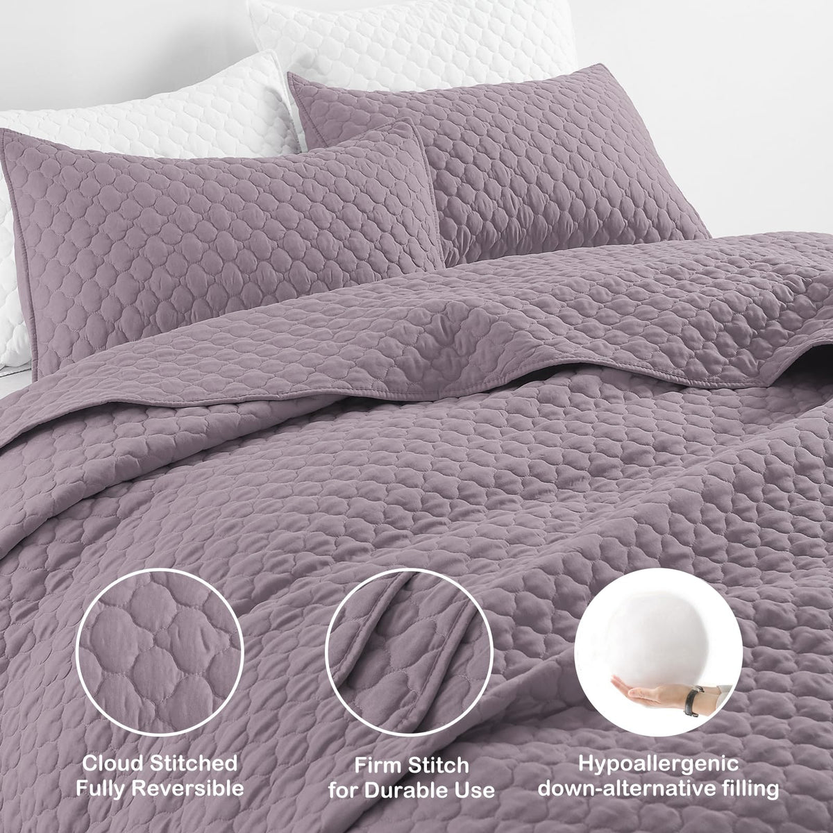HORIMOTE HOME ultra-soft microfiber quilt for cozy, lightweight warmth