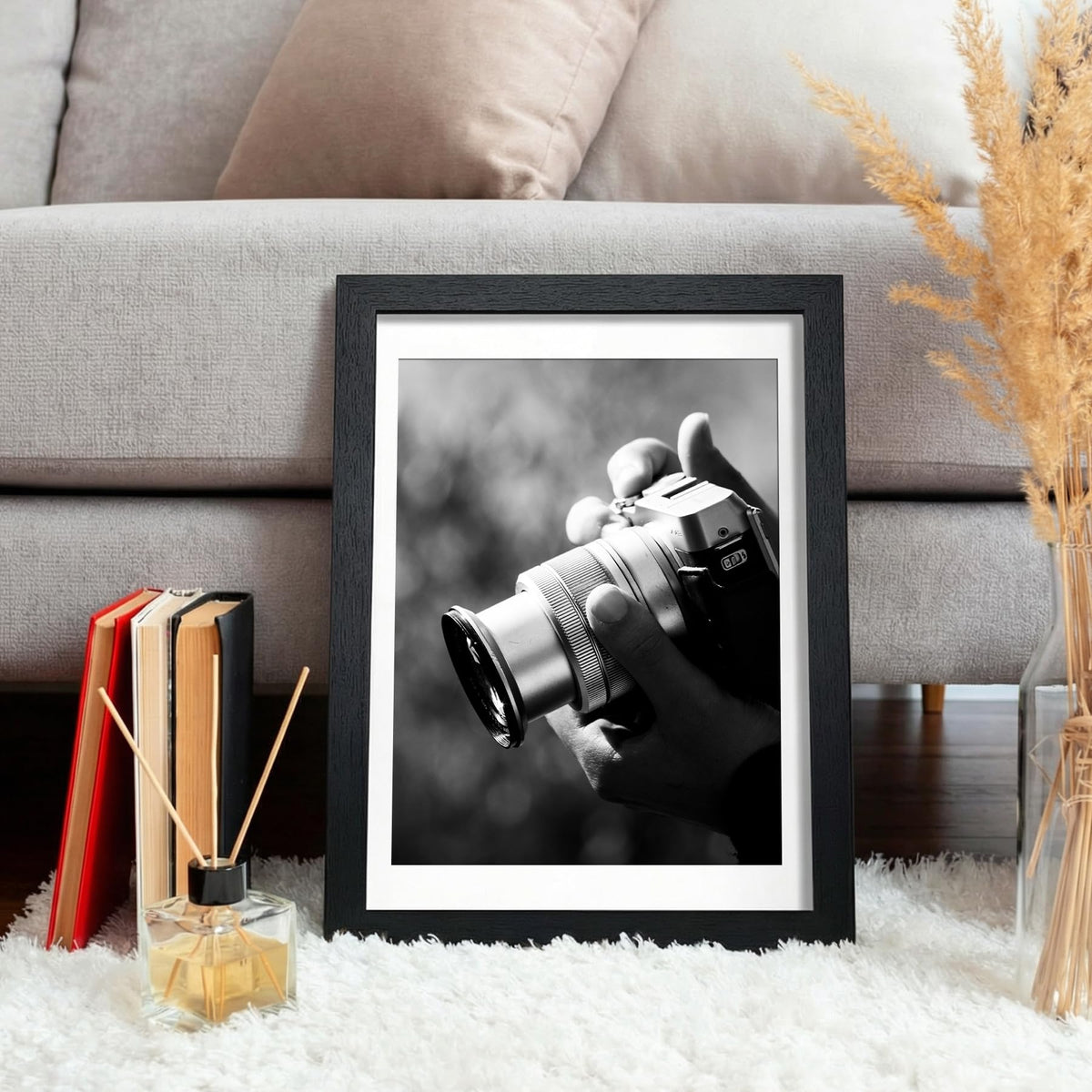 House Day 3-pack frames offer cohesive decor across rooms.