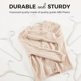 HOUSE DAY 360-degree rotatable hook enables flexible closet access