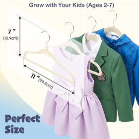 House Day 360-degree swivel hook for easy access to garments.