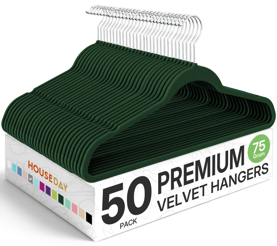HOUSE DAY premium velvet hangers in emerald green with non-slip design.