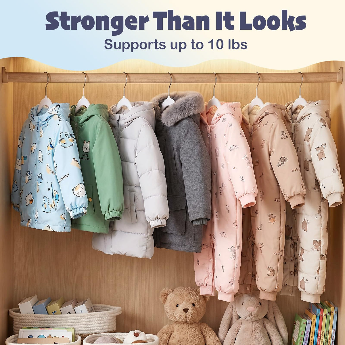 HOUSE DAY velvet baby hangers 360-degree hook for easy access and outfit changes.