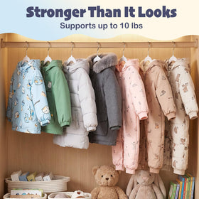 HOUSE DAY velvet baby hangers 360-degree hook for easy access and outfit changes.