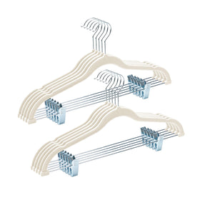 HOUSE DAY velvet hangers organize outfits with matching pieces for quick dressing