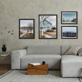 House Day wood frame texture adds premium feel to artwork and photos.