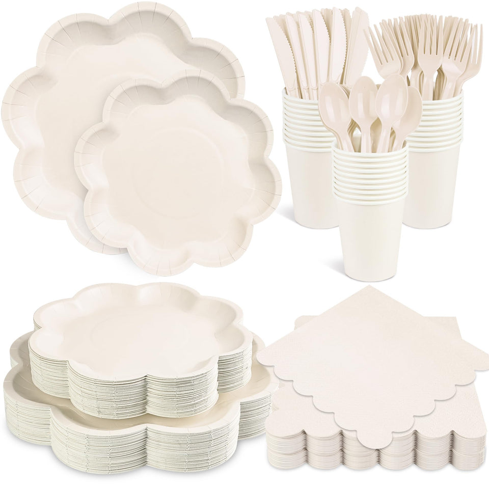 Houuqe ivory scalloped plates for elegant wedding-style dining