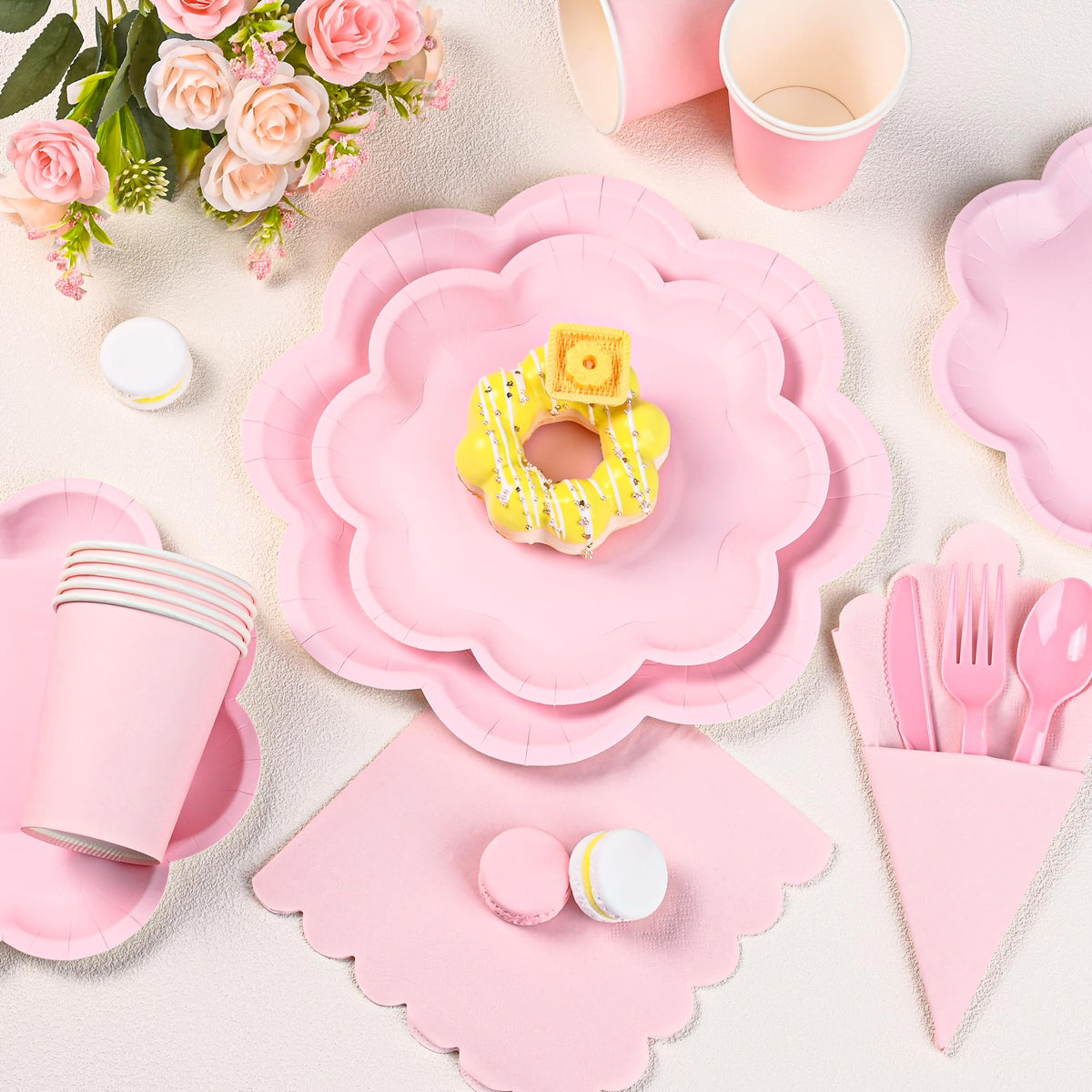 Houuqe pink cups perfect for beverages at celebrations.