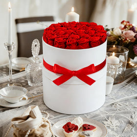 Hover Flower luxury white round bucket displays elegant gift presentation.