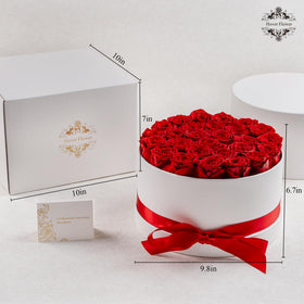 Hover Flower preserved roses 2-year beauty close-up demonstrates lasting vibrancy.