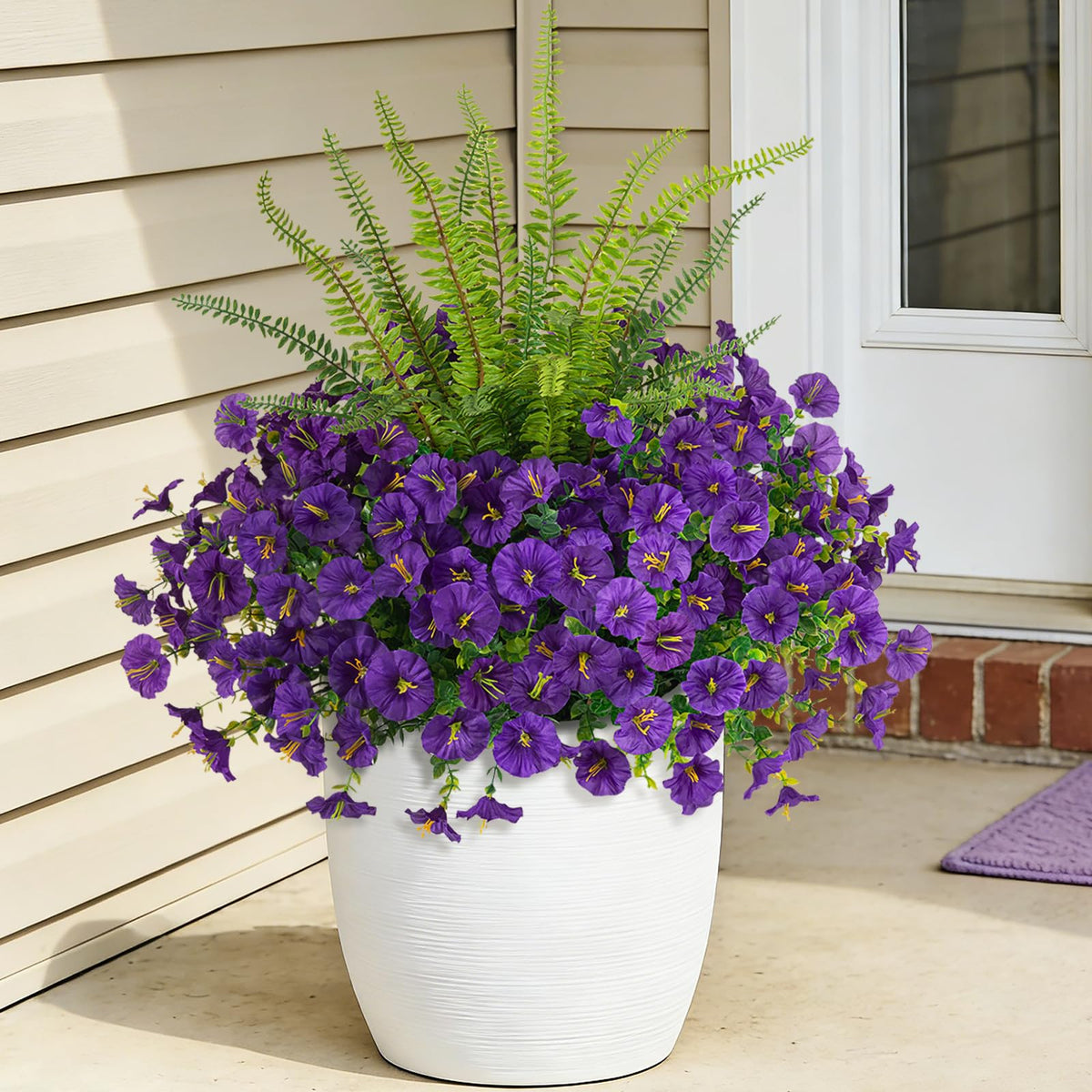 Hrobek wedding and party decor idea with lush artificial blooms