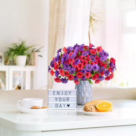 Hrobek ideal for year-round decoration with easy placement in various setups