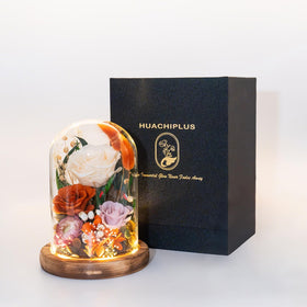 HUACHIPLUS handcrafted preserved flower with natural variations.