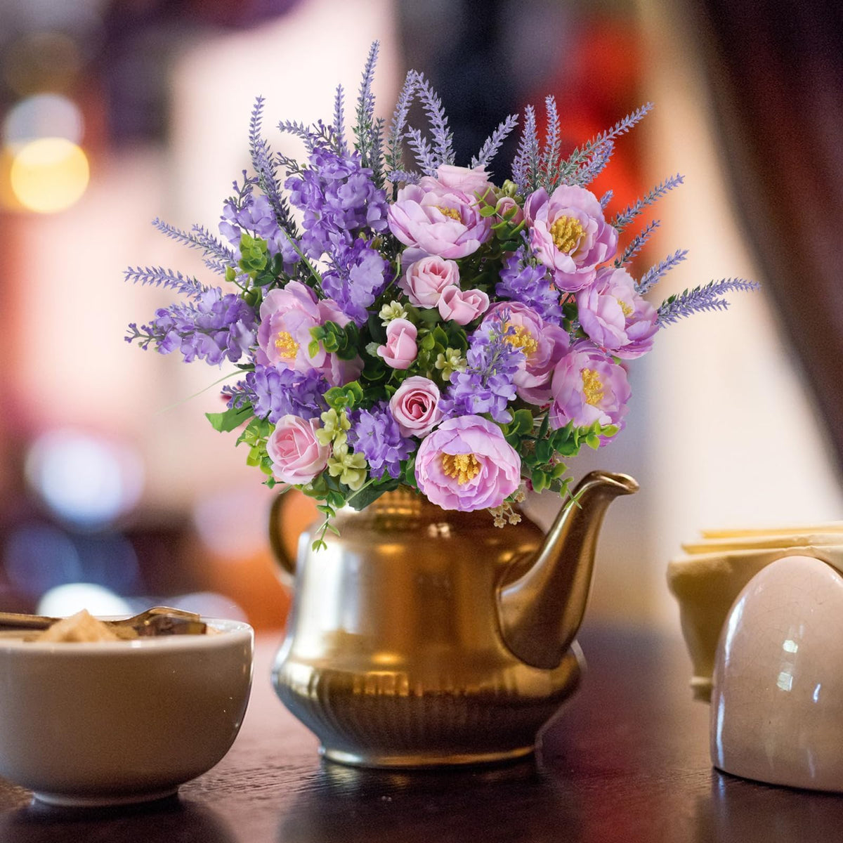 HUAESIN blooms provide cozy color for weddings, dining, and entryways