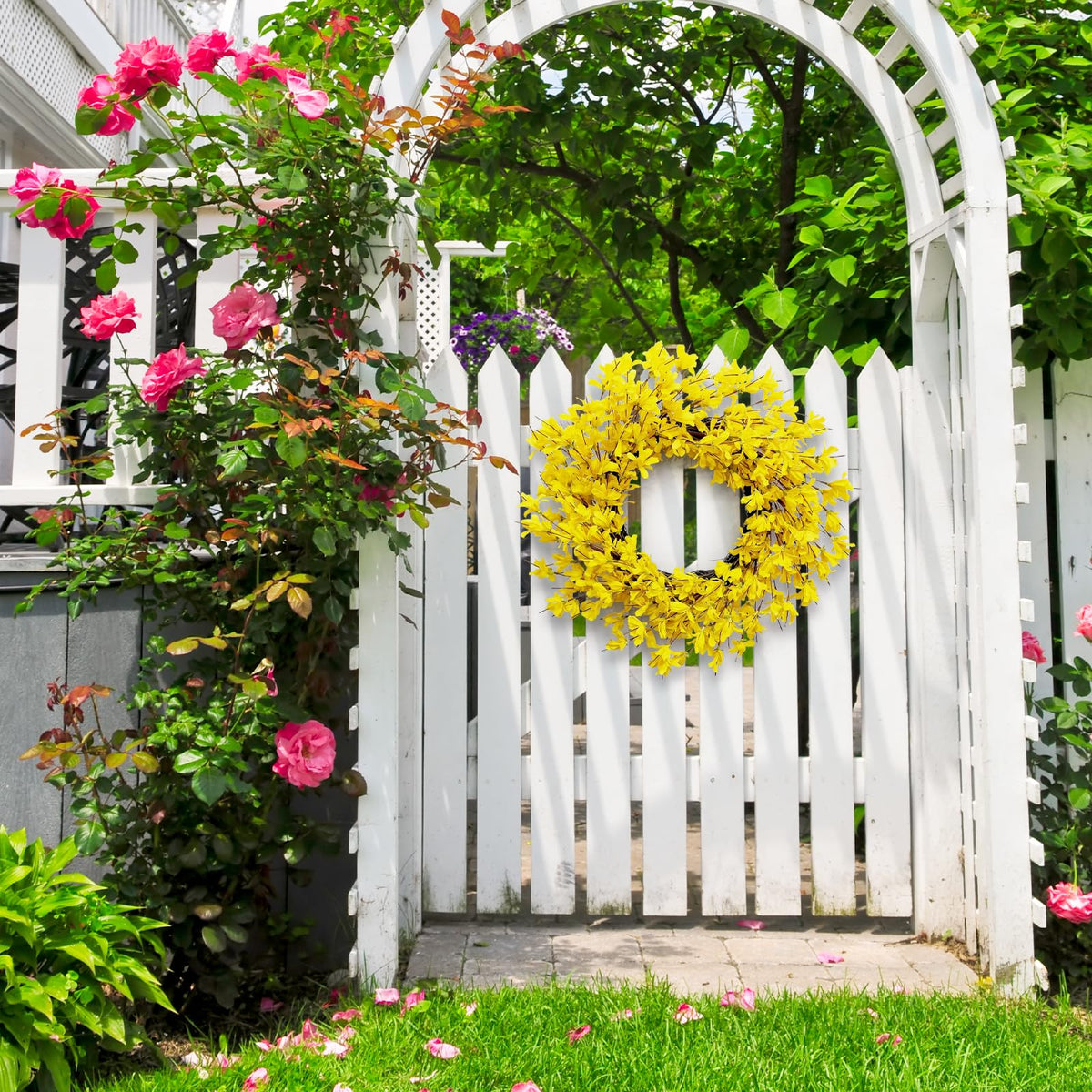 Huashen wreath suits doors or walls for season ready decor.