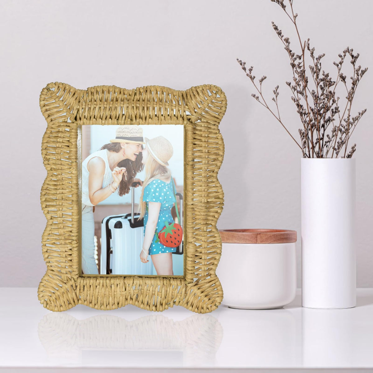 6x8 outer border fitting standard 4x6 photos on HUAXIN CRAFT H frame