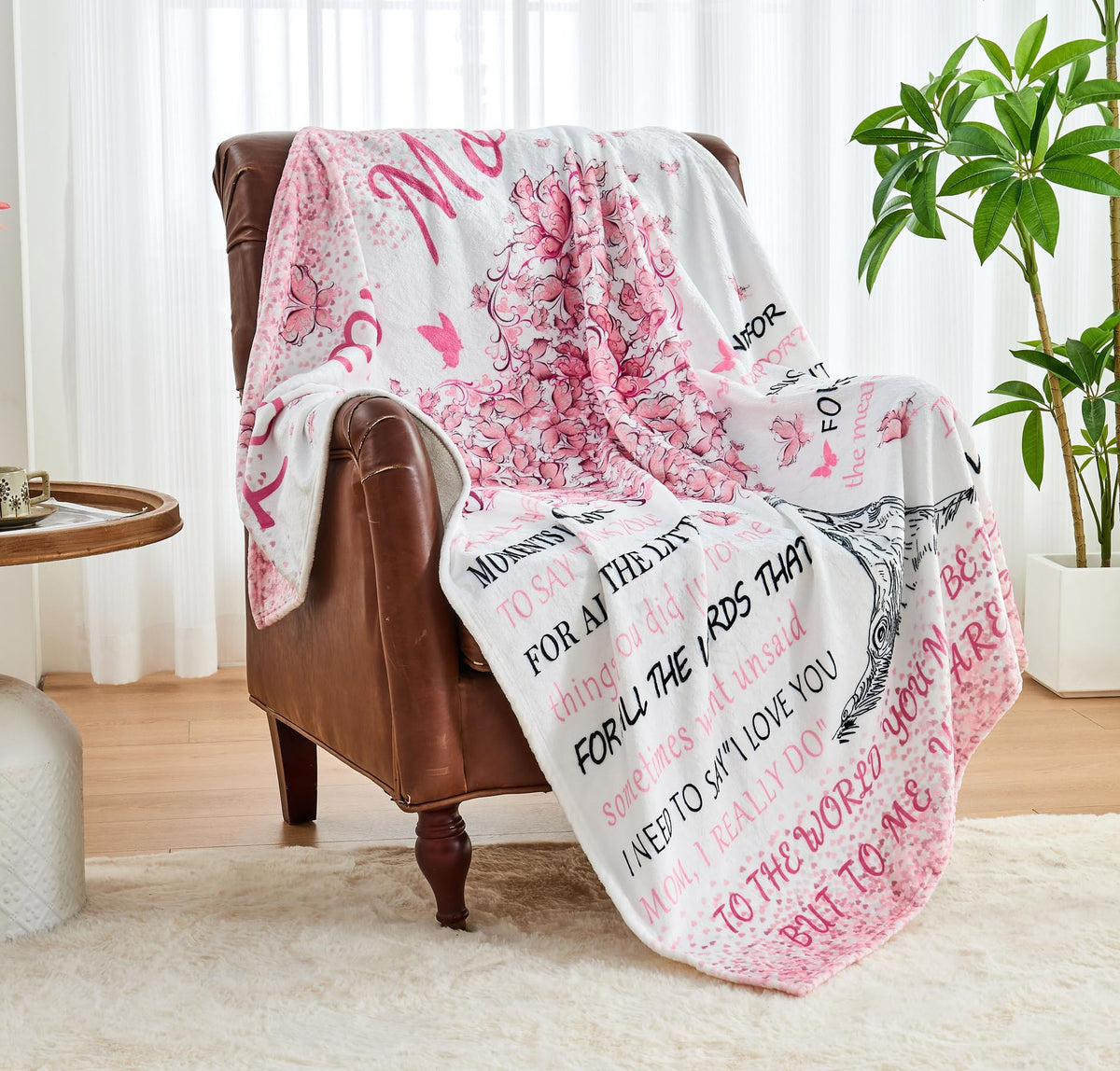 HUBSERUG blanket by park ready for outdoor use and warmth
