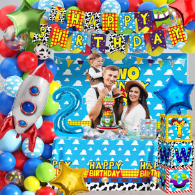 HUFAND foil star balloons—sparkling accents for joyful celebrations.