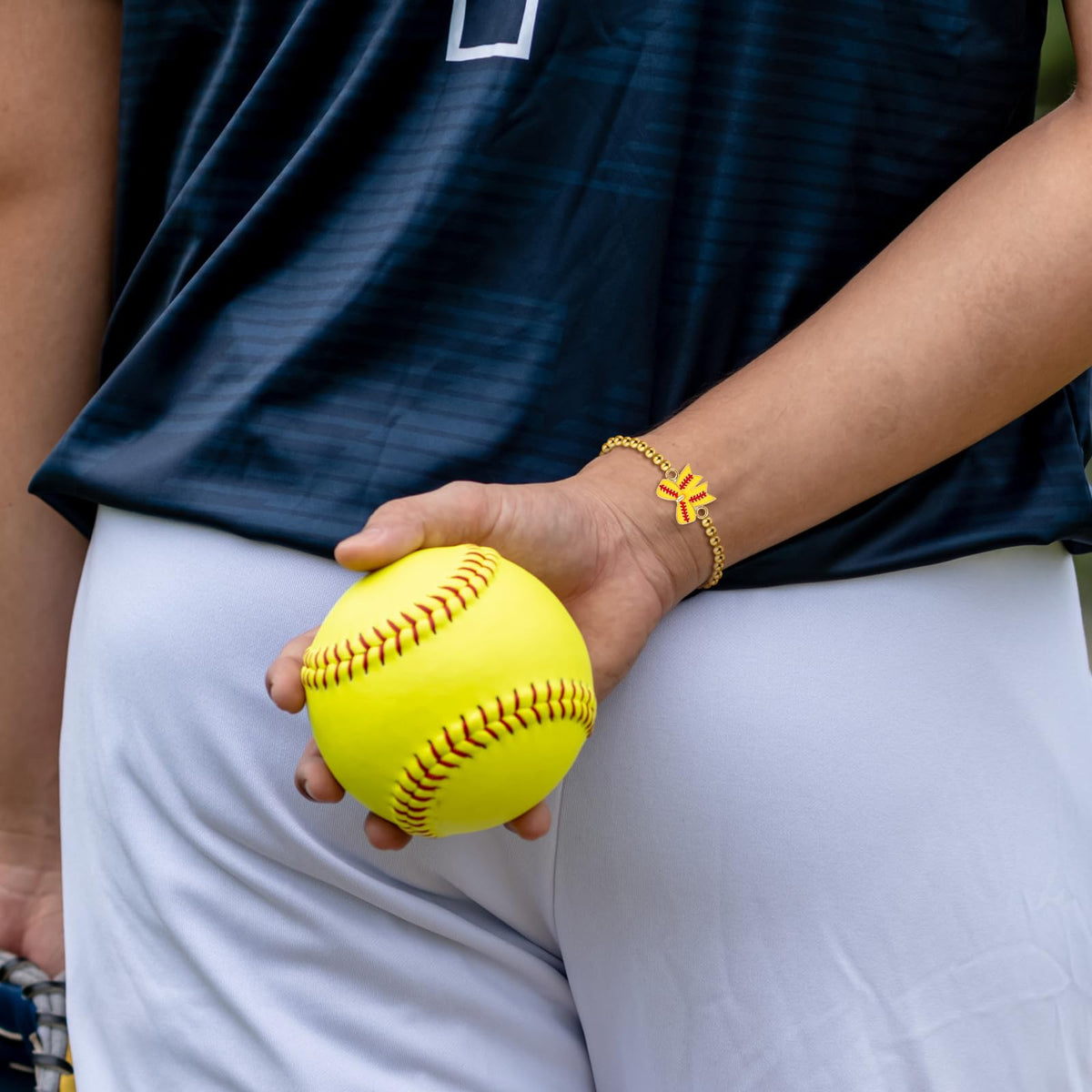 Huquary elastic bracelet on wrist, comfortable for wear during drills