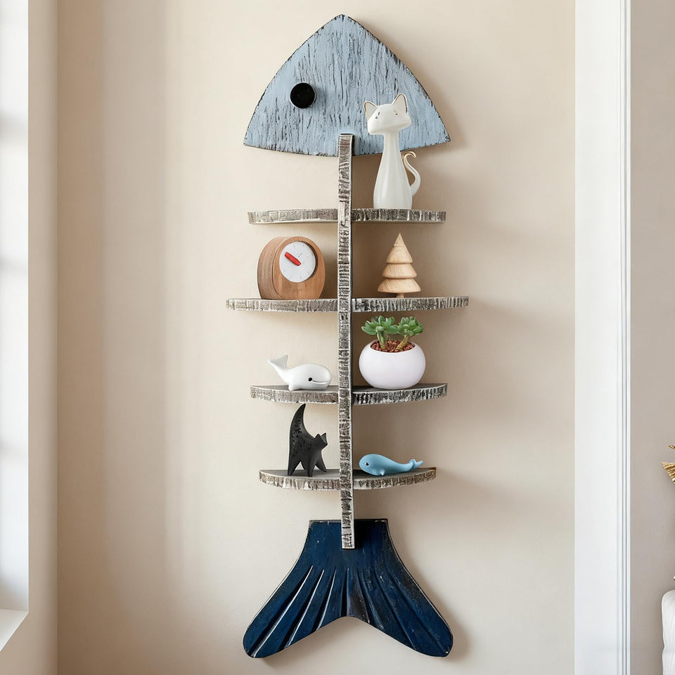 huulmood wooden fish wall shelf close-up showing natural wood grain and nautical vibe