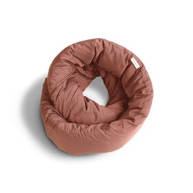 Huzi Infinity Pillow 360° support for all rest positions during travel or at home.