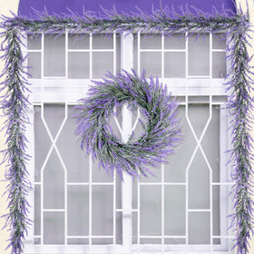 HUZIYAHAN lavender wreath close-up reveals realistic petals and textures.