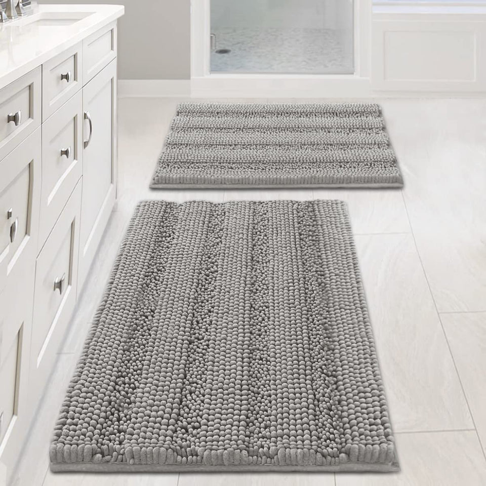 H.VERSAILTEX non-slip bath rug front view with bold stripes for secure footing