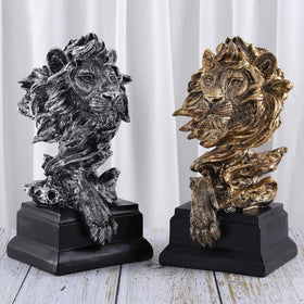 H&W Sandstone Lion dimensions display, compact size for shelves and mantels.