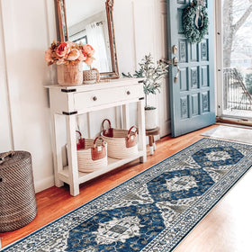 HY Hao Yun Lai rug demonstrates non-slip backing for secure hallway placement.