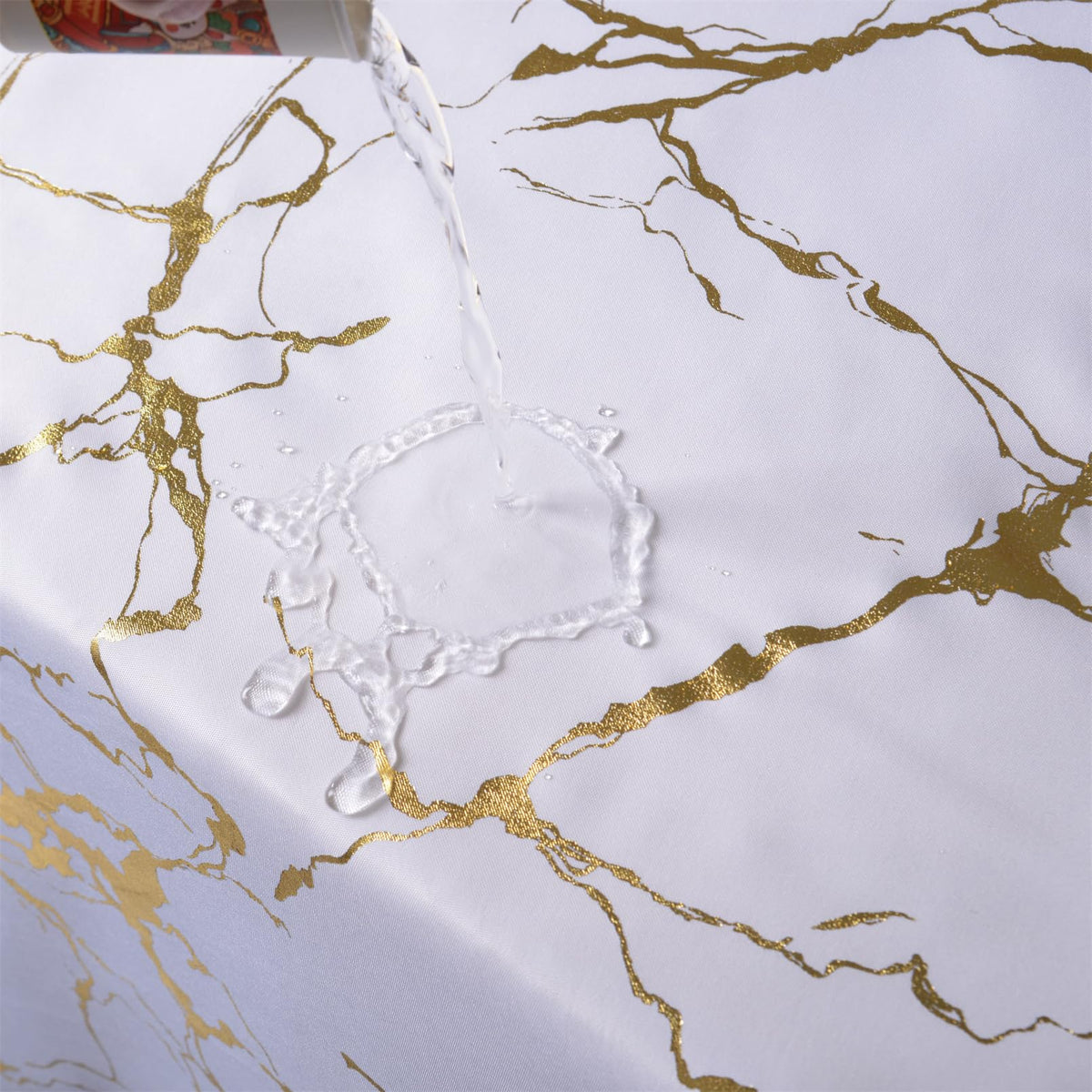 HYAWGE weighted hem magnets ensure a secure, neat hang on standard tubs.