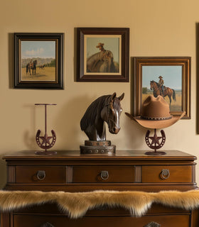 Hydermus Compact desk hat display fits tight spaces