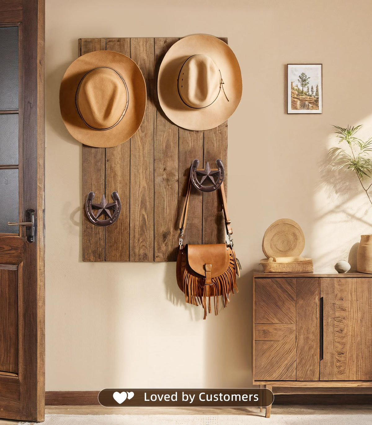 HYDERMUS horseshoe hook with antique bronze finish adds western decor while organizing gear.