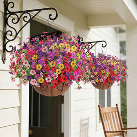 HyeFlora UV-resistant artificial flowers ensure durable outdoor display year-round.
