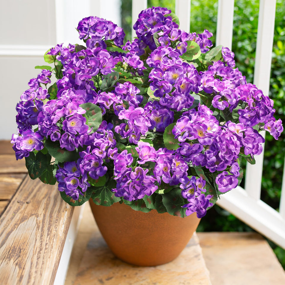 HyeFlora artificial geranium six-bundle set for porch display.