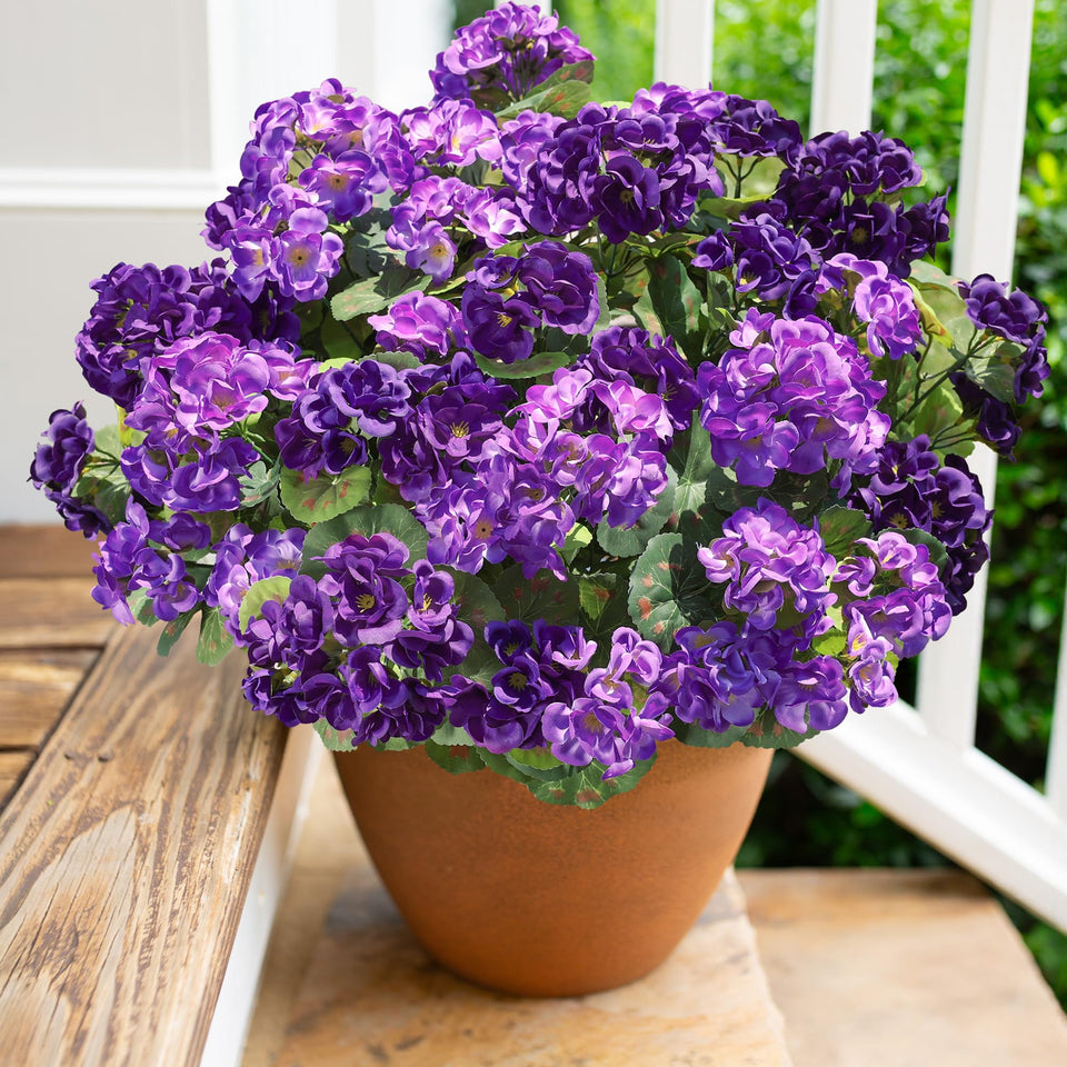 HyeFlora artificial geraniums in outdoor bundles for durable curb appeal.