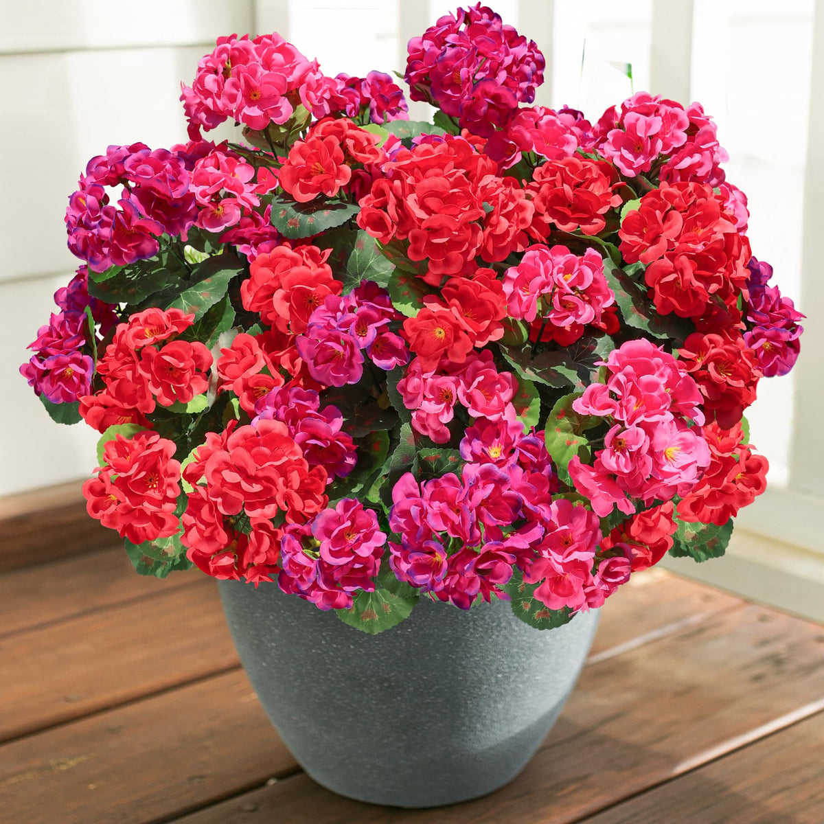HyeFlora packaging includes six bundles for quick setup.