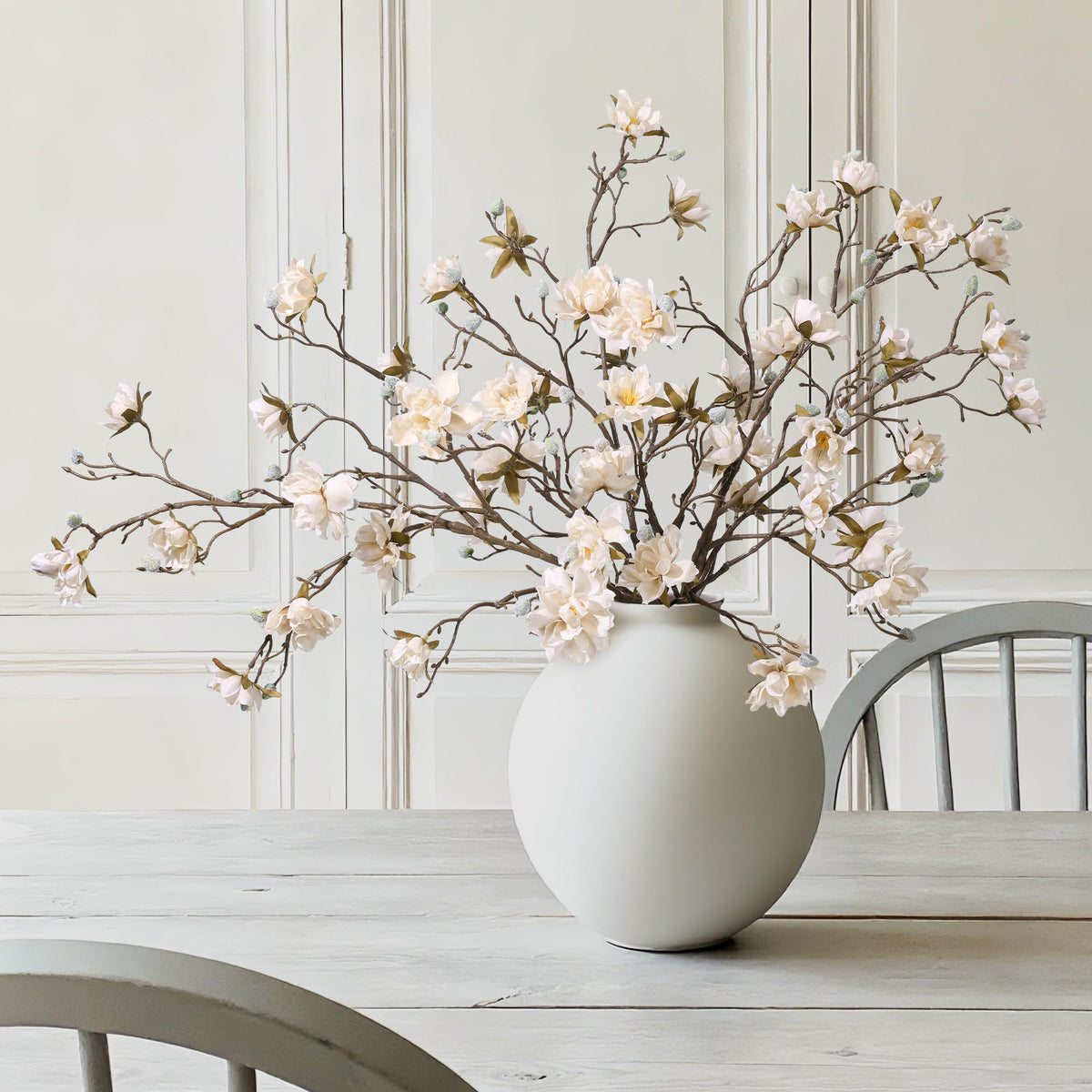 Hyeflora artificial magnolia stems, 34.5 inches, ideal for elegant centerpieces.