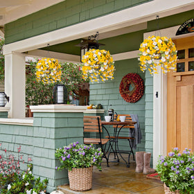 HyeFlora basket with metal chains provides a sturdy outdoor display.
