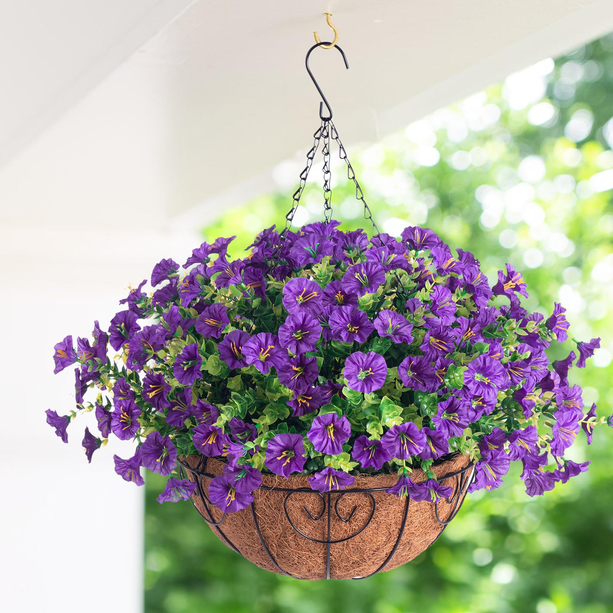 HyeFlora green hat foam base—stable display for outdoors.