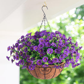 HyeFlora green hat foam base—stable display for outdoors.