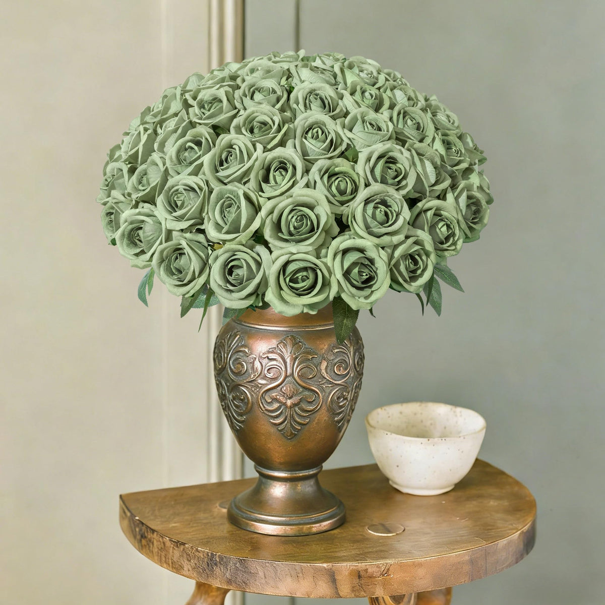 HyeFlora gift-worthy green roses for anniversaries and celebrations