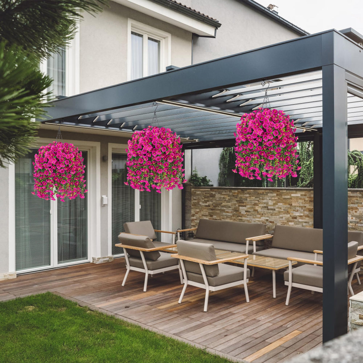 HyeFlora maintenance-free decor suitable for busy households.