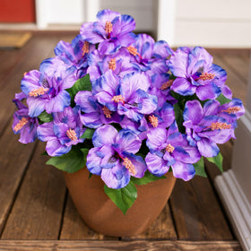 HyeFlora outdoor hibiscus arrangement ideas for deck and patio.