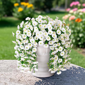 HyeFlora two-branch silk flowers, durable for long-term display.