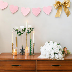 HyeFlora rose wreath and garland for seasonal decor.