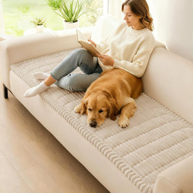 Hyha non-slip silicone bottom keeps the cover secure on furniture.