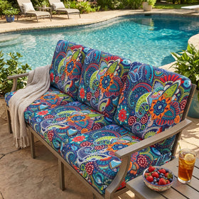 hyha printed cushion cover offers full protection from wear while maintaining fabric texture.