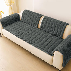 hyha versatile cover serves as pet-friendly couch shield and soft lounge mat.