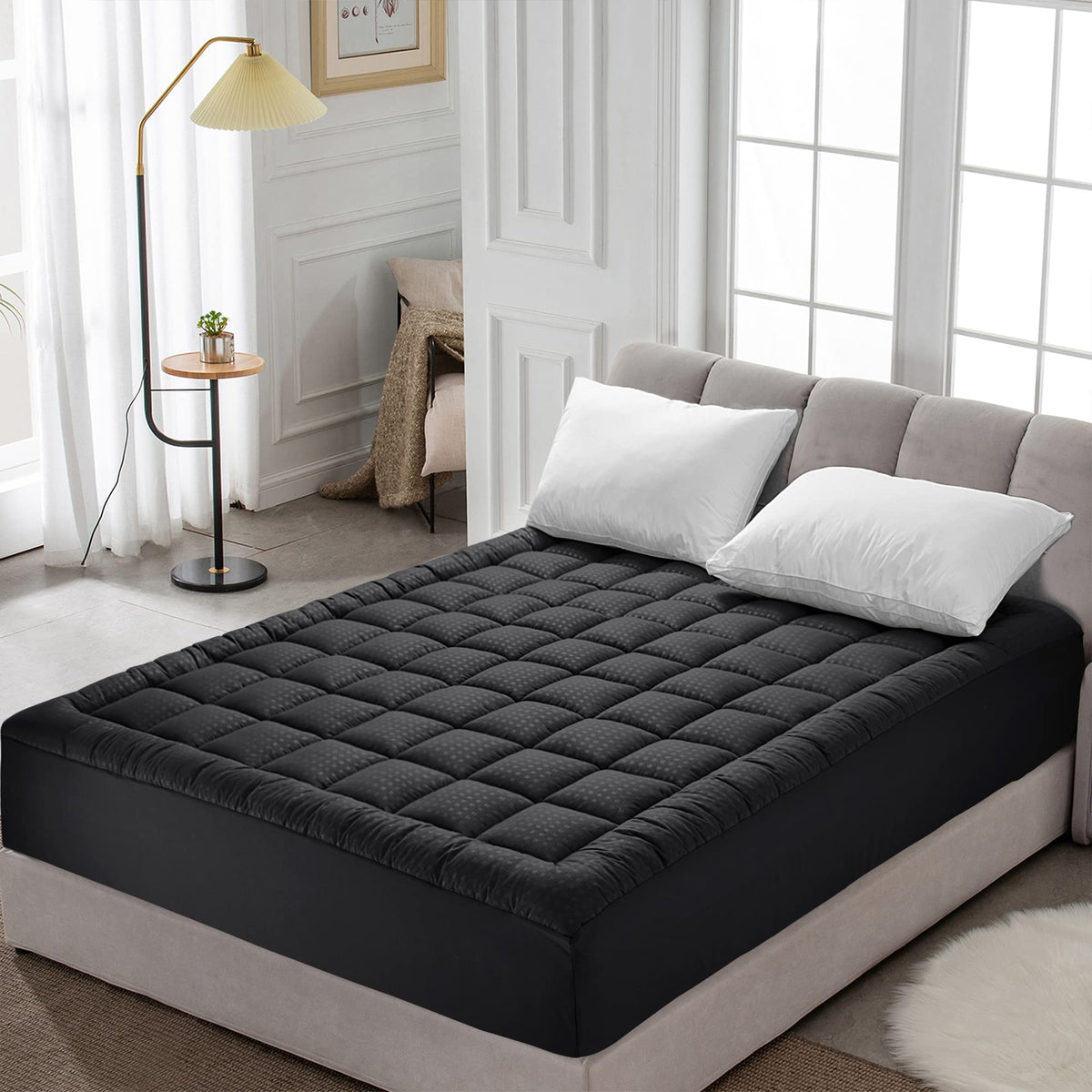 HYLEORY King Mattress Pad packaging demonstrating setup and care guidance.